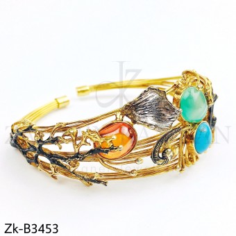 Roots style bangle